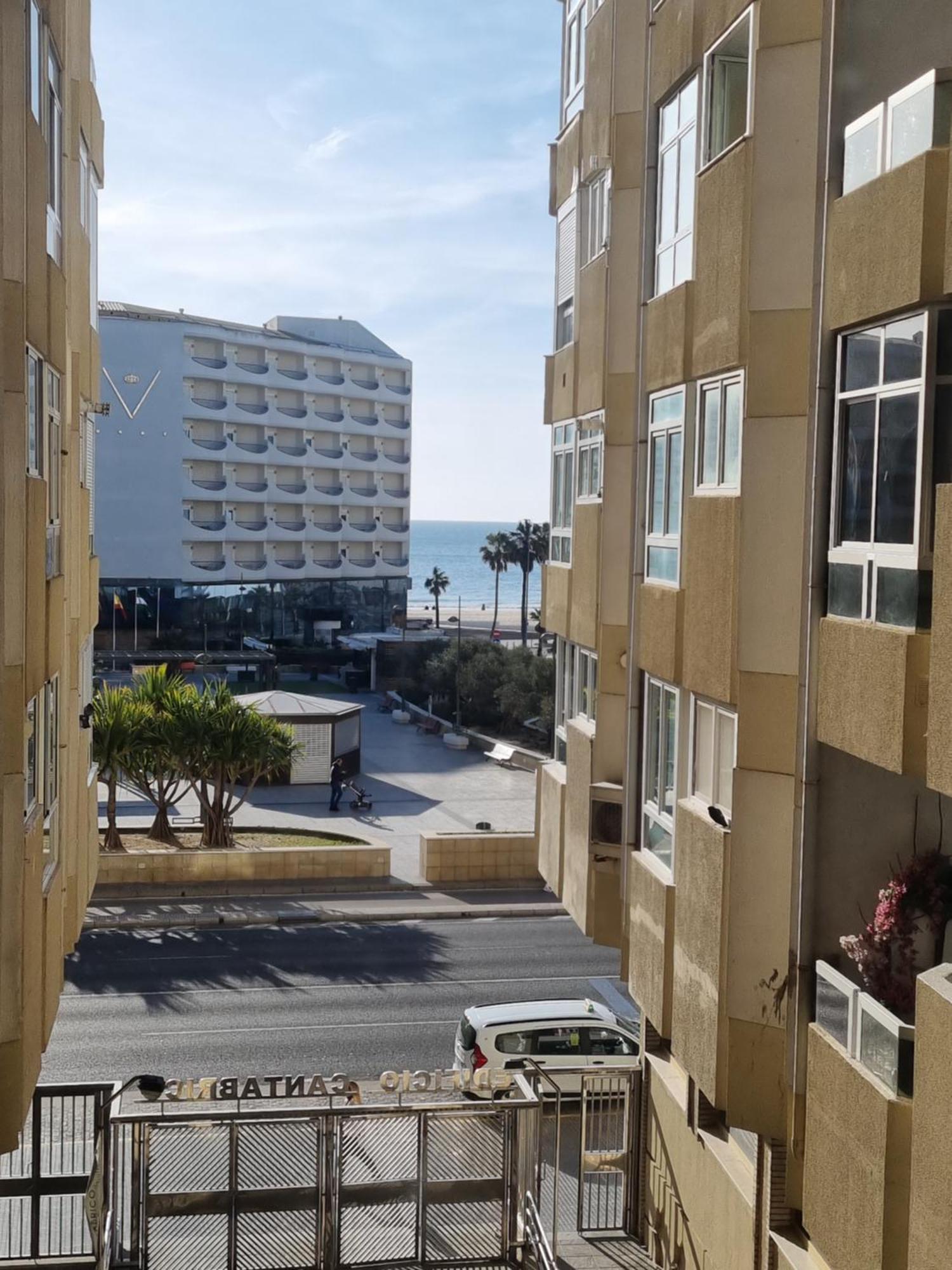 Apartamento Playa Victoria I Cadiz Bagian luar foto